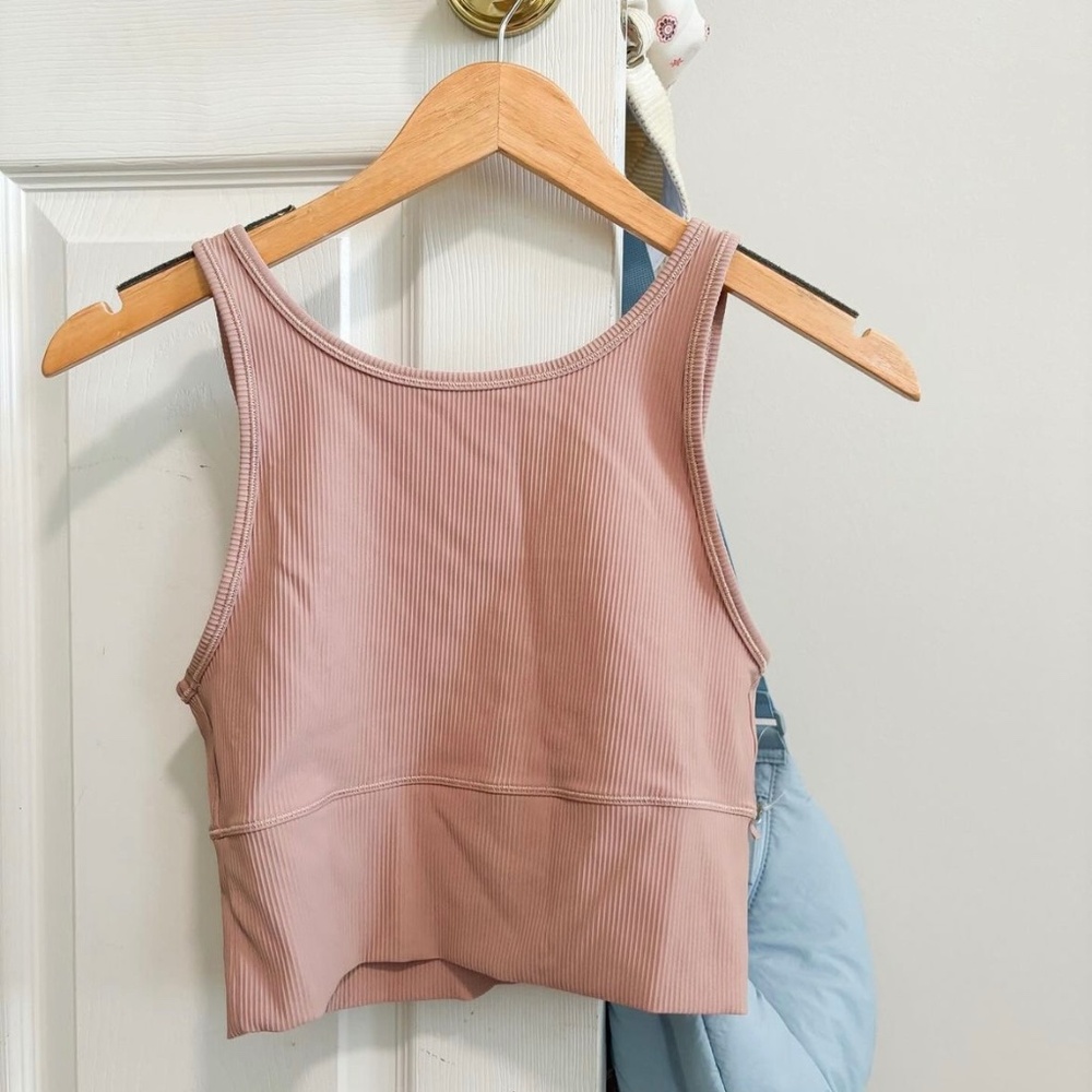 Lululemon ribbed power pivot tank light pink!!!